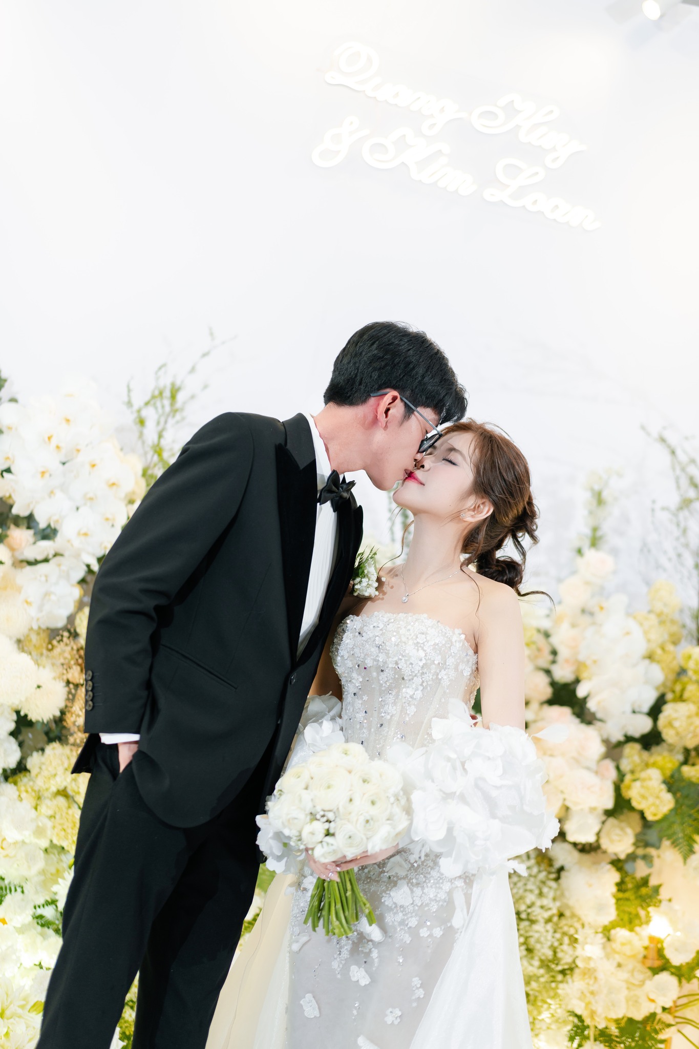 Dâu rể nhà Uni Bridal