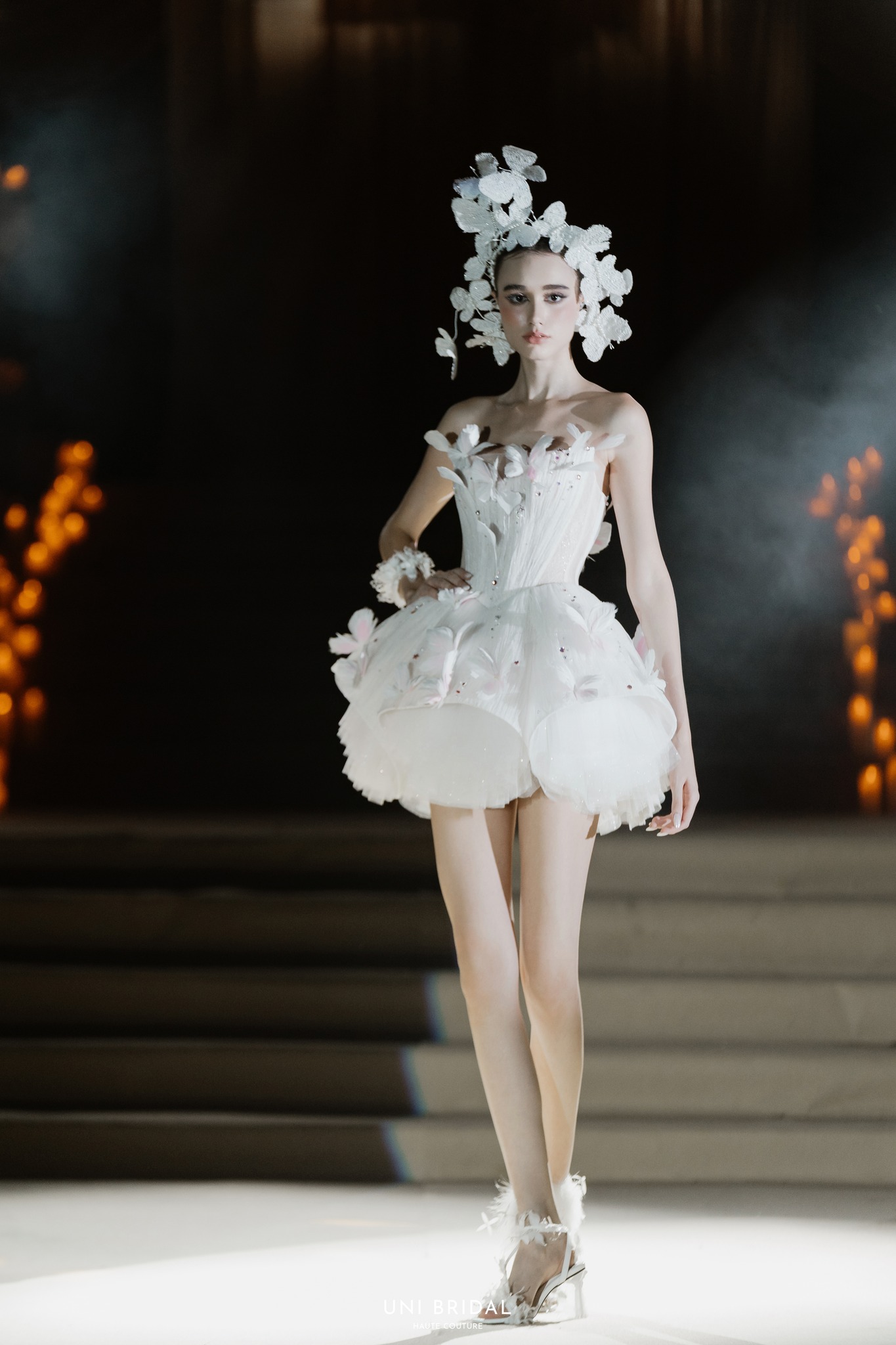 Váy cưới mini skirt mang phong cách trẻ trung