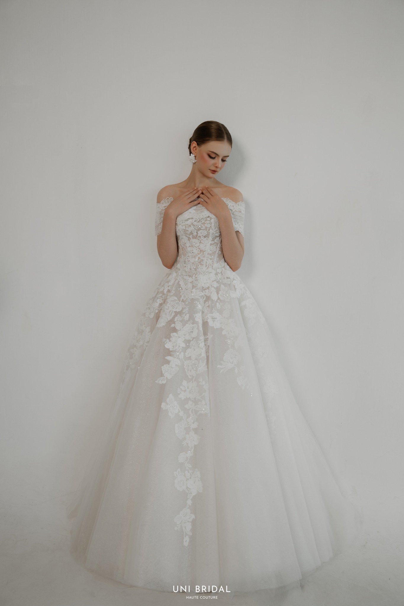 Váy cưới dáng A-line, sự lựa chọn an toàn cho nàng dâu nhỏ nhắn