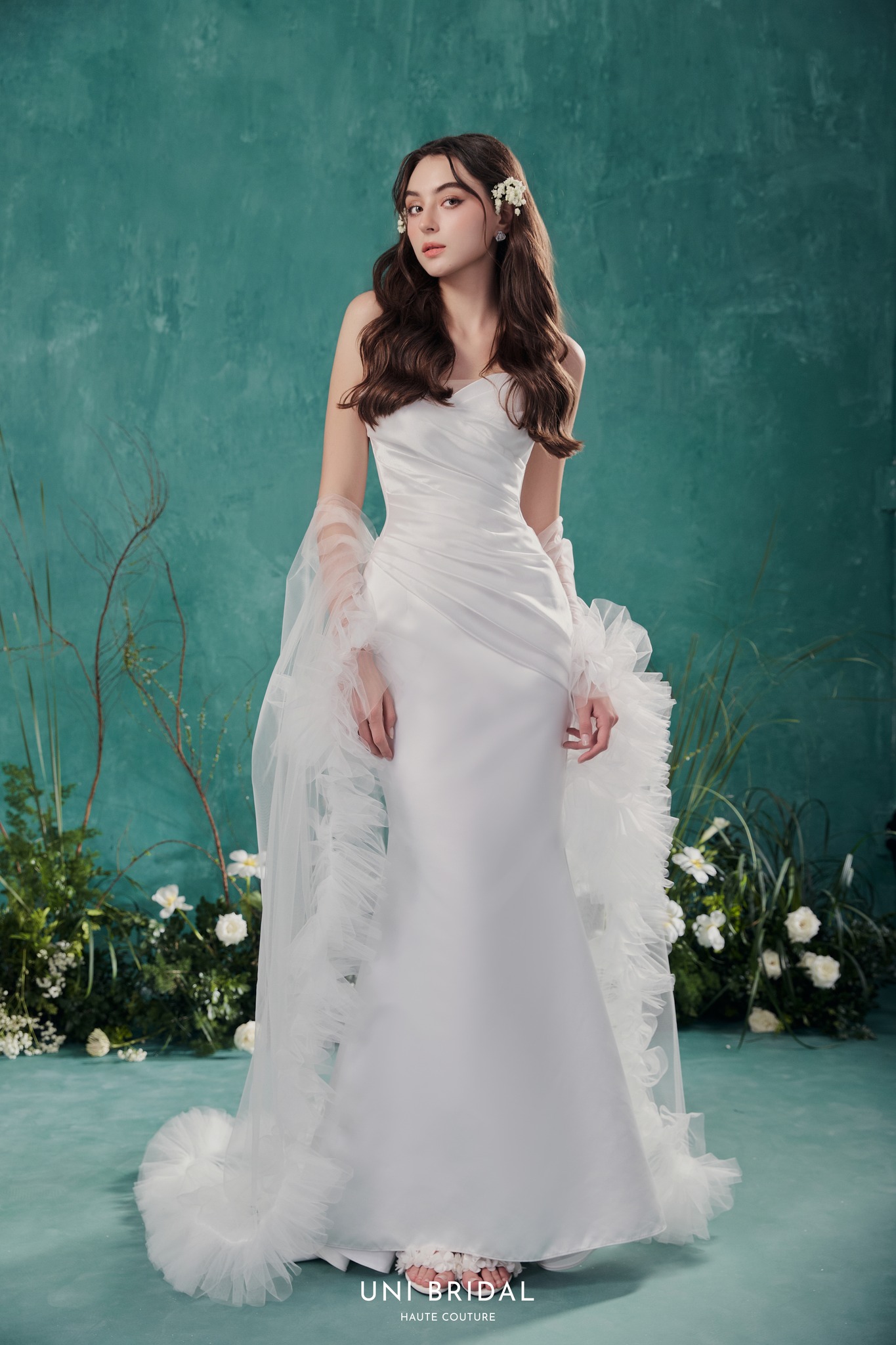 Váy cưới phong cách Minimalist phù hợp với nhiều không gian cưới