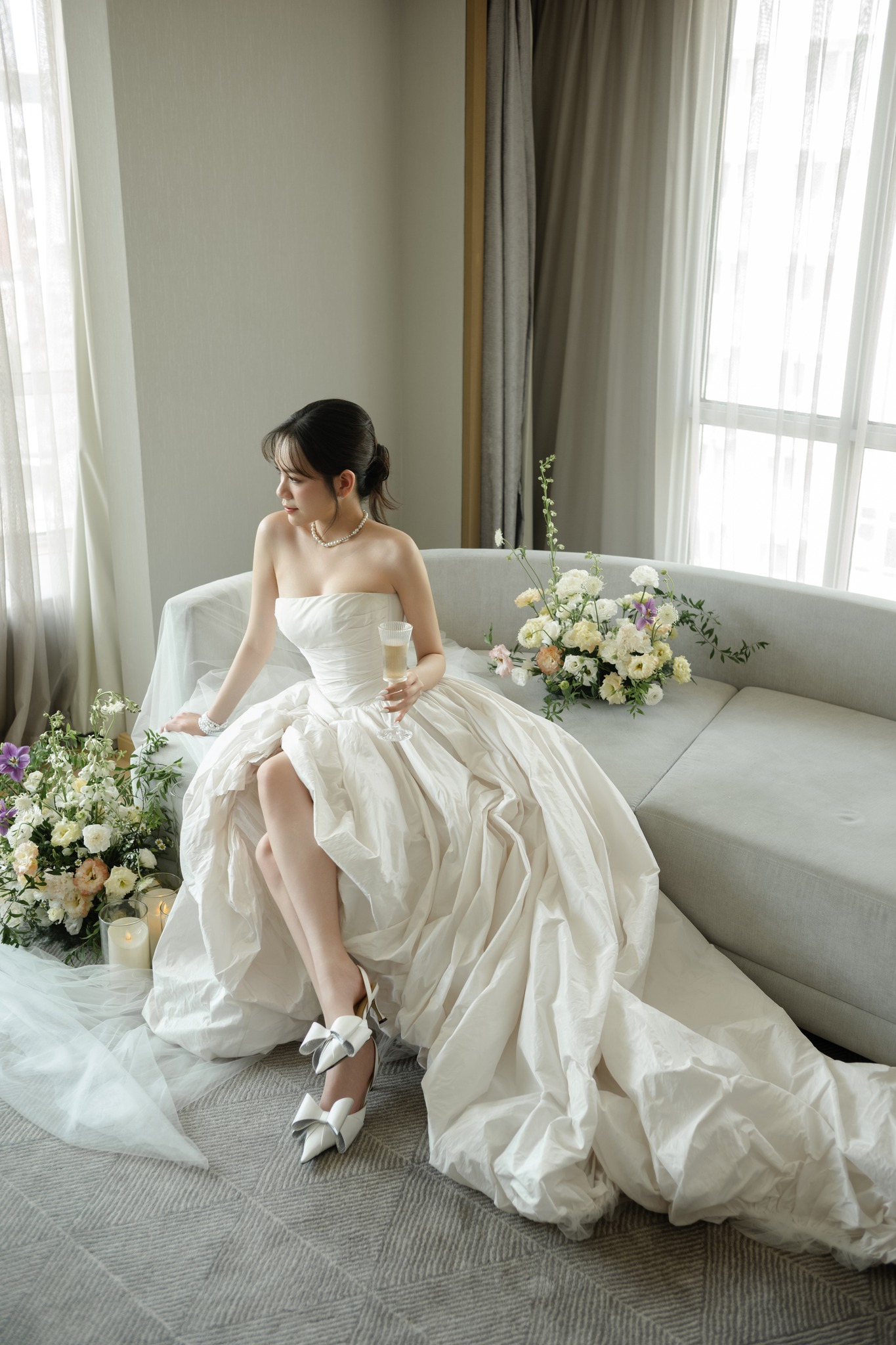 Thuê váy cưới mang đến lựa chọn đa dạng và cập nhật xu hướng mới