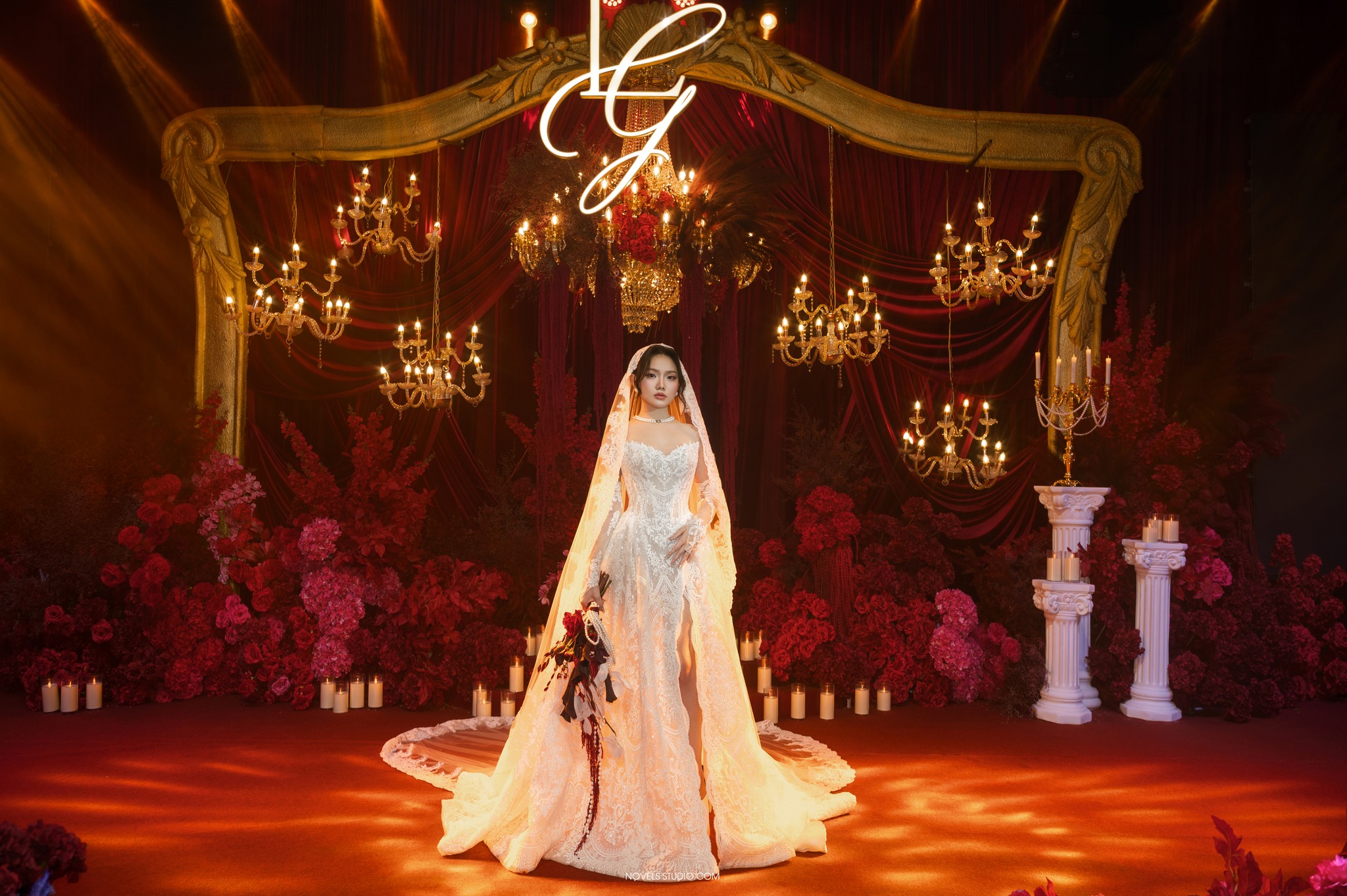 Thiết kế váy cưới riêng vừa vặn hoàn hảo và phù hợp vóc dáng của nàng