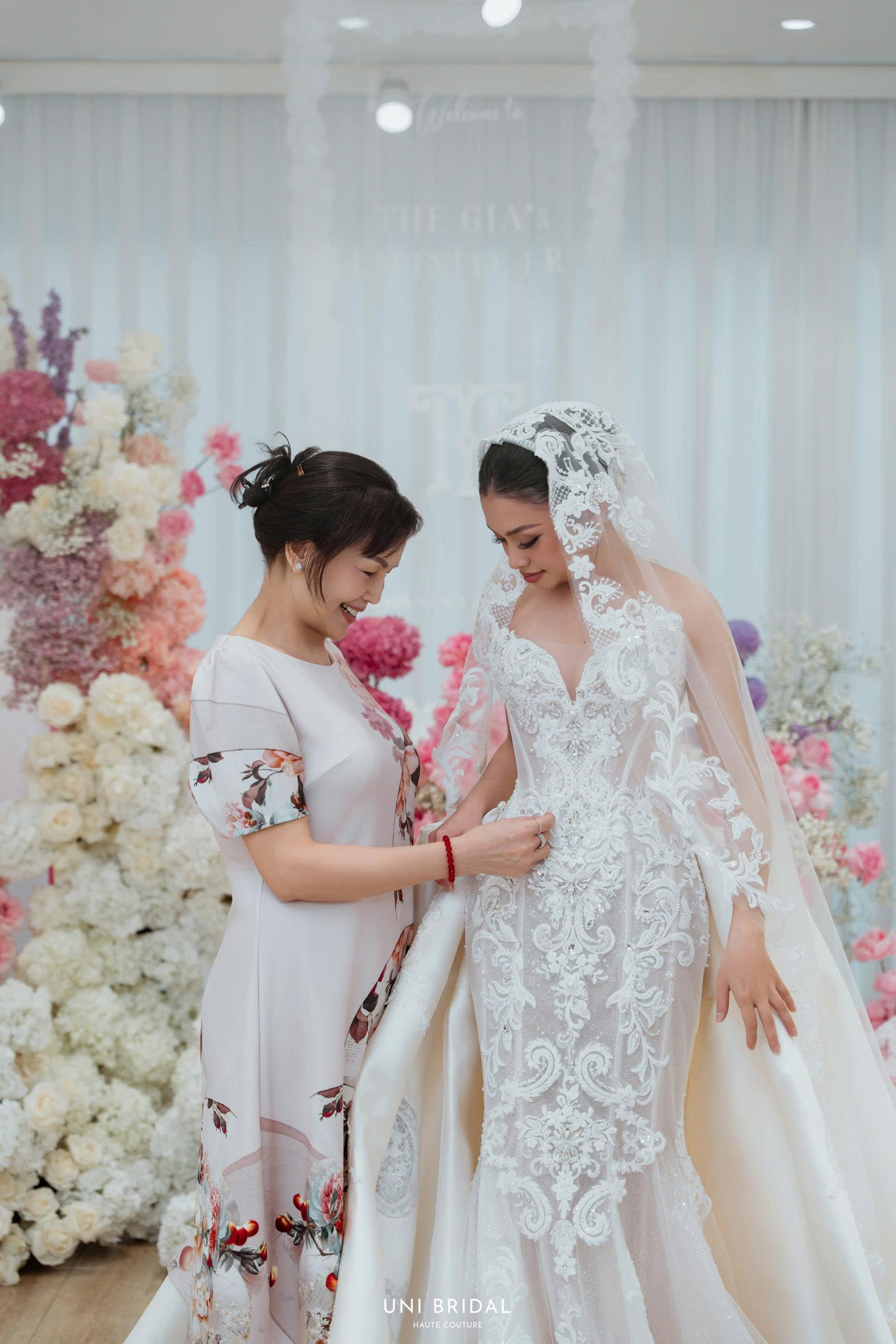 Nàng dâu Gia Hân cùng giây phút đầy hạnh phúc bên mẹ yêu