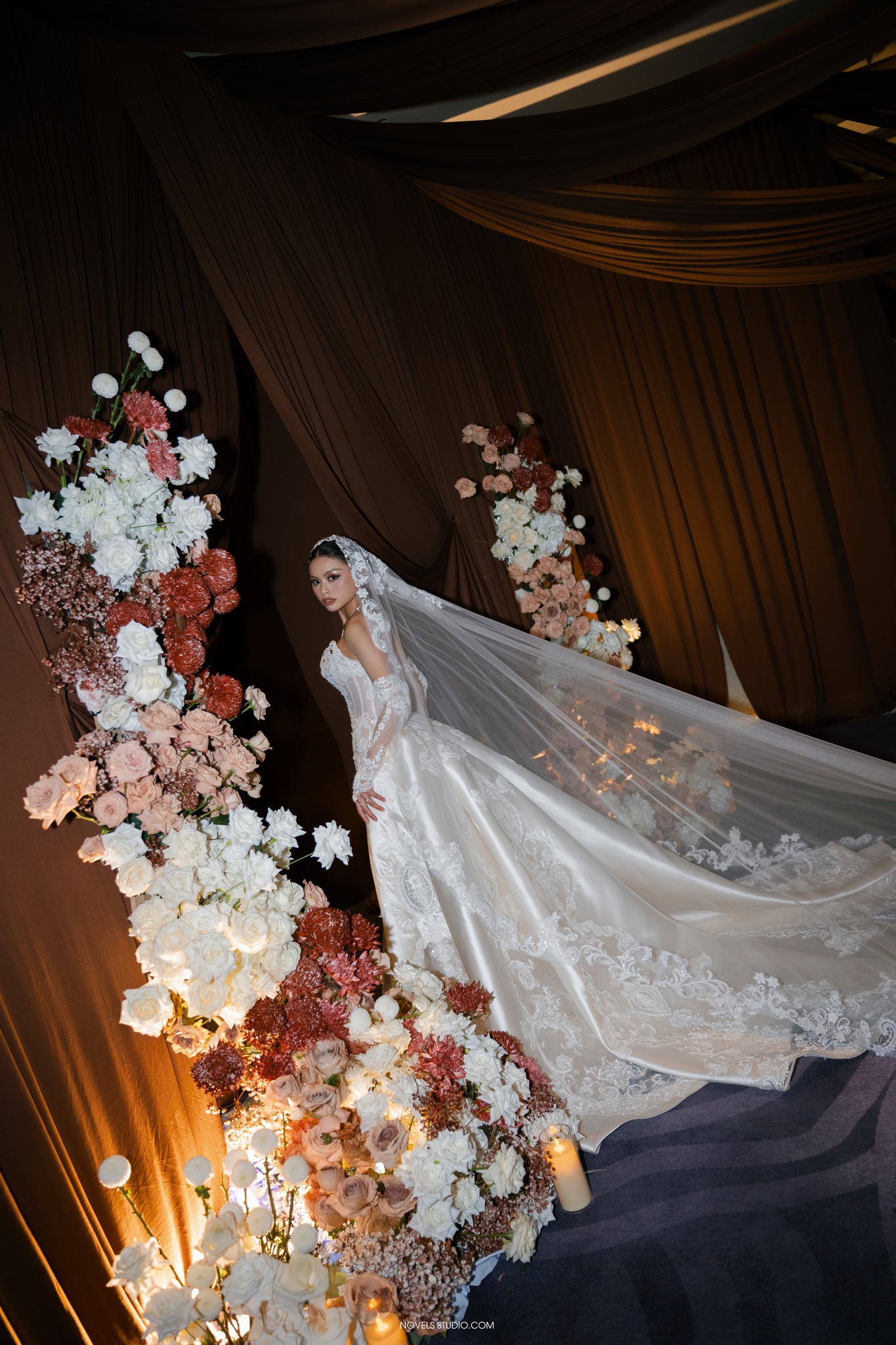 Váy cưới thiết kế trở thành “người bạn đồng hành” cùng nàng trong phút giây hạnh phúc