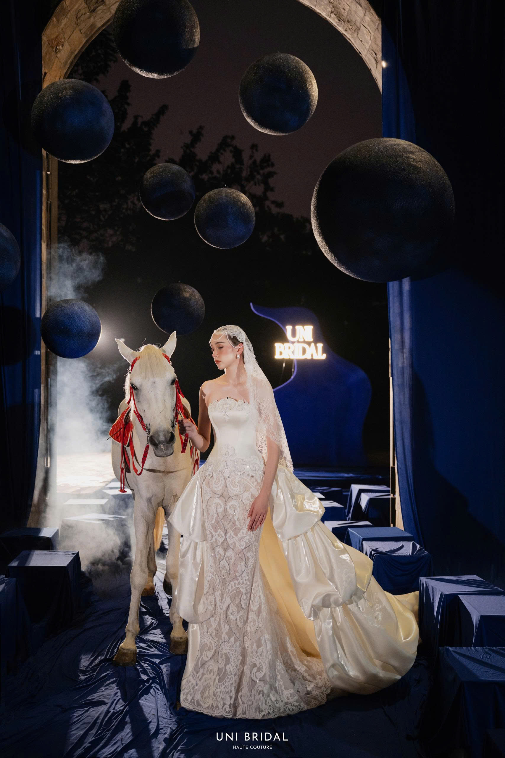 Tinh thần hiện đại được gửi gắm trong từng thiết kế BST Majestic Allure