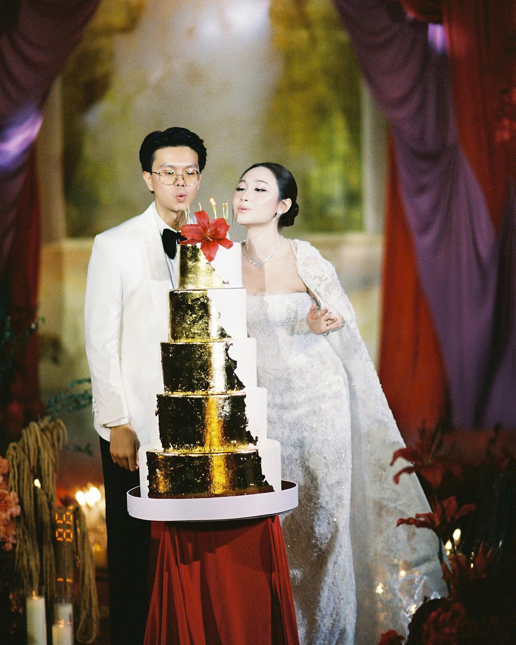 Chiếc váy cưới đuôi cá mang đến cảm giác “thuộc về” dành riêng cho nàng dâu Ngọc Ánh