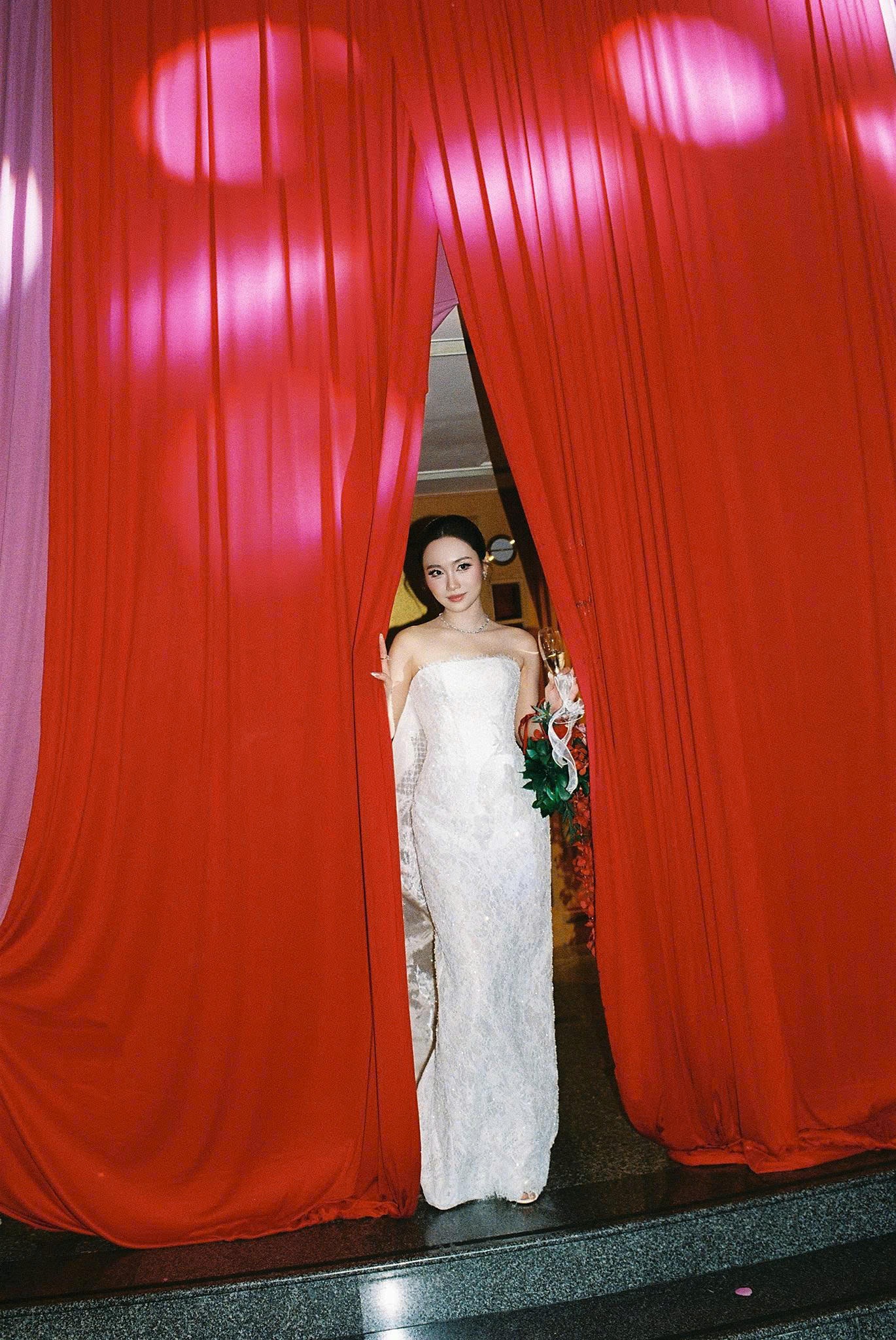 Thiết kế váy cưới đuôi cá tạo hiệu ứng tôn dáng vượt trội