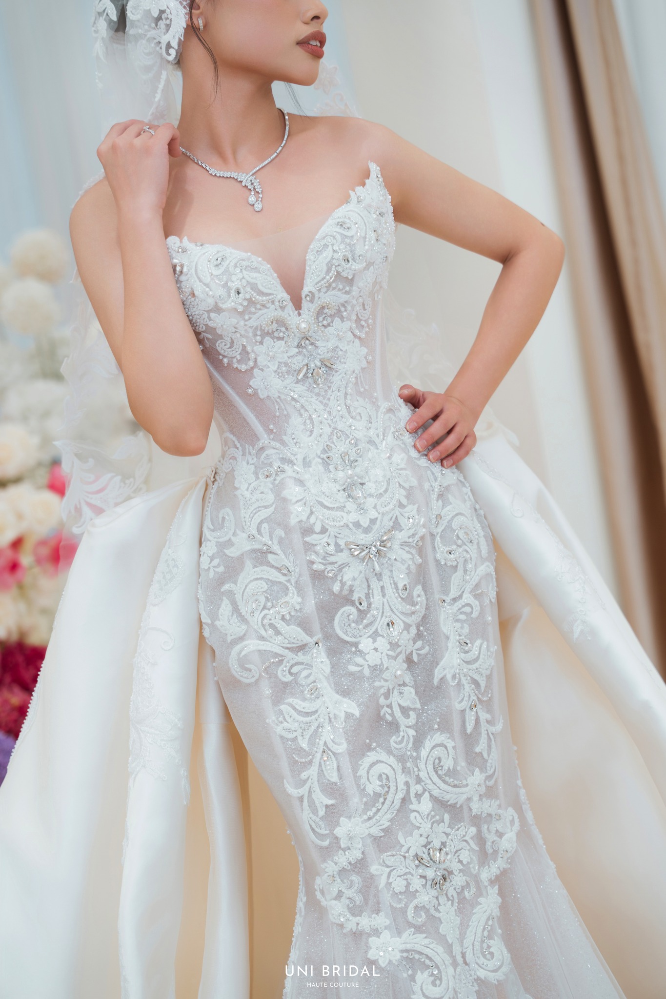 Cảm giác thoải mái là yếu tố cần cân nhắc kỹ khi nàng tìm kiếm chiếc váy cưới dành riêng cho mình